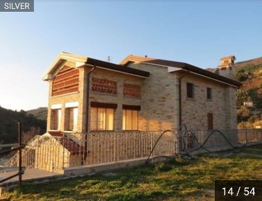 Foto Rustico in Via Strinato, Pietrasanta di 245 m² con 8 locali in vendita