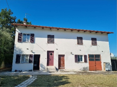 Foto Rustico in CONTRADA SAN LORENZO, Filottrano di 385 m² con 5 locali
