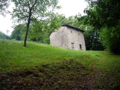 Foto Rustico in Via Europa 7, Berbenno Centro di 68 m² con 2 locali