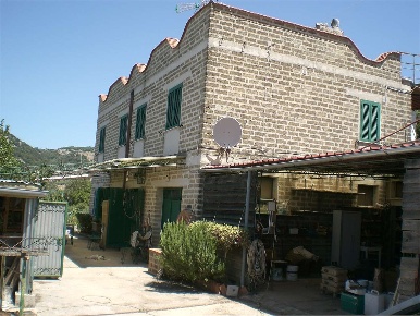 Foto Rustico a Cori di 160 m² con 7 locali in vendita