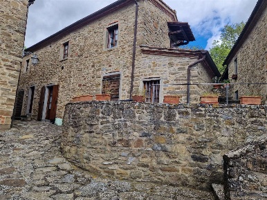 Foto Rustico a Subbiano di 71 m² con 3 locali in vendita