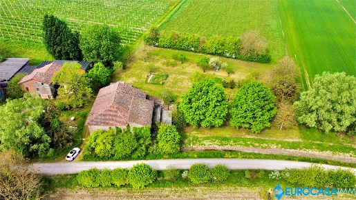 Foto Rustico in VIA PONTICELLI  7, Fabbrico di 477 m² con 14 locali