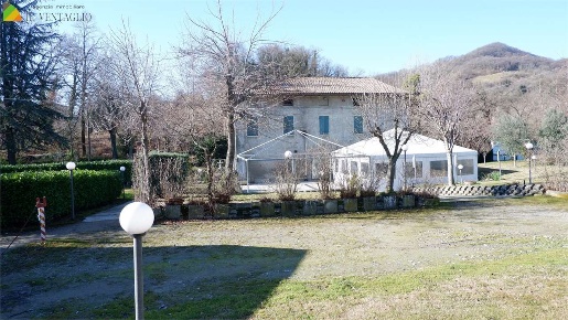 Foto Rustico a Prignano sulla Secchia di 27284 m² con 1 locali in vendita