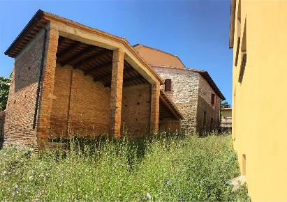 Foto Rustico in Frazione Piagge, Gualdo Tadino di 324 m² con 12 locali