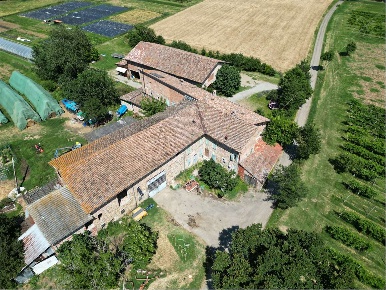 Foto Rustico a Scandiano di 600 m² con 10 locali in vendita