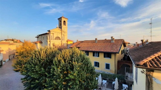 Foto Rustico in Via Moreschi  40, Cermenate di 600 m² con 12 locali