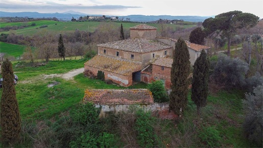 Foto Rustico a Cortona di 580 m² con 12 locali in vendita