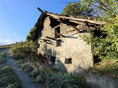 Foto Rustico in Ronchail, Quart Villair Amerique di 100 m² con 3 locali