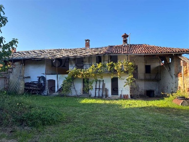 Foto Rustico in Strada Pedaggio 1, Bricherasio di 100 m² con 4 locali