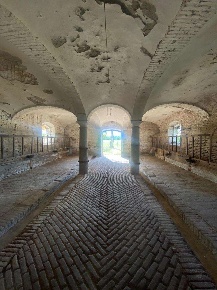 Foto Rustico in Centovera, San Giorgio Piacentino di 400 m² con 15 locali