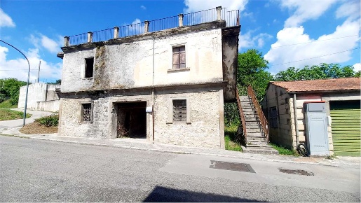 Foto Rustico a Monte San Giovanni Campano di 70 m² con 3 locali in vendita