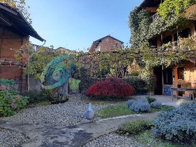 Foto Rustico in Via Camillo Benso di cavour, Borgo Ticino Centro di 1161 m²