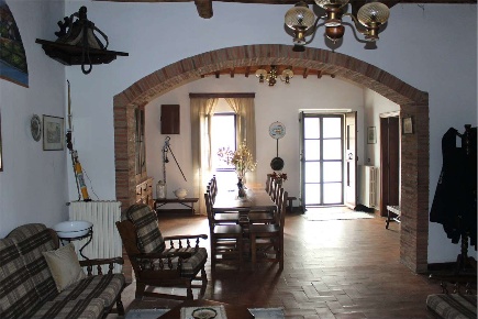 Foto Rustico a Cortona di 500 m² con 12 locali in vendita