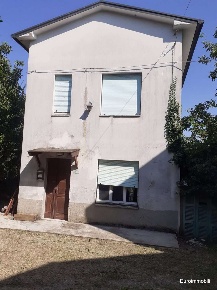 Foto Rustico in Paderna, Neviano degli Arduini di 85 m² con 4 locali