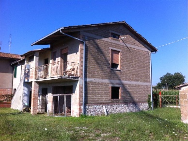 Foto Rustico a Deruta di 205 m² con 5 locali in vendita