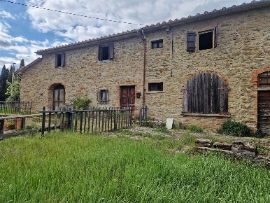 Foto Rustico a Capolona di 377 m² con 15 locali in vendita
