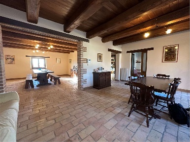 Foto Rustico in Località Beroide, Spoleto San Giacomo di 515 m² in vendita