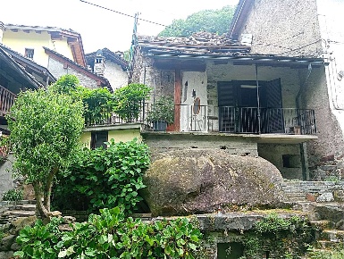 Foto Rustico a Lillianes di 130 m² con 5 locali in vendita