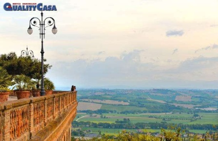 Foto Rustico in Contrada Castelnuovo 31, Recanati di 207 m² con 4 locali