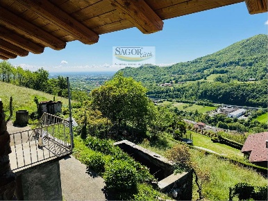 Foto Rustico in Via Dominici 10, Porte di 340 m² con 8 locali in vendita