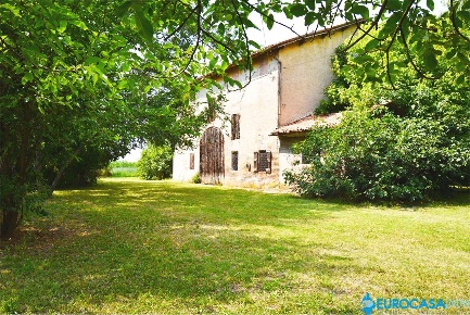 Foto Rustico in via Roma, Carpi Migliarina, Budrione, Fossoli, San Marino