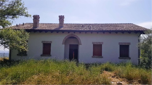 Foto Rustico a Albinea di 600 m² con 10 locali in vendita