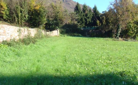 Foto Terreno edificabile in Via Volti, Santorso Centro di 3660 m²