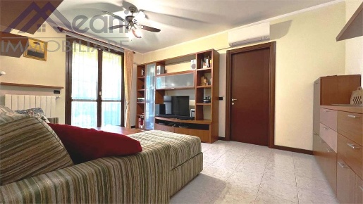 Foto Appartamento a Opera Centro di 73 m² con 2 locali in vendita