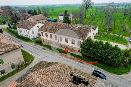 Foto Rustico in Via Werter Asseverati 29, Reggio nell'Emilia Gavassa