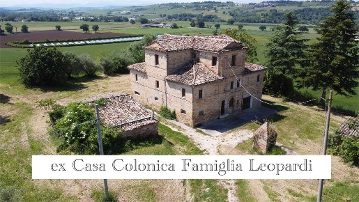 Foto Rustico in Via del Molino 59, Petriolo di 187 m² con 14 locali