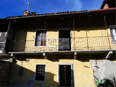 Foto Rustico in Via Trento Trieste 10, Pancalieri di 72 m² con 2 locali