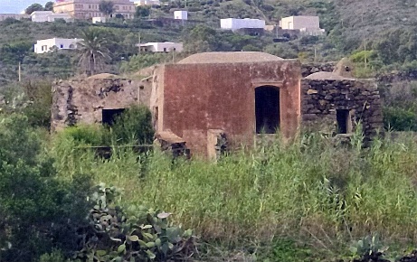 Foto Rustico in via san michele, Pantelleria di 100 m² con 6 locali