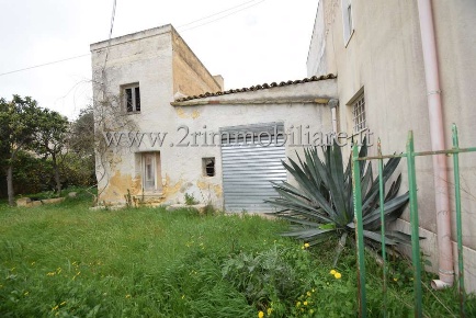 Foto Rustico a Mazara del Vallo di 100 m² con 4 locali in vendita