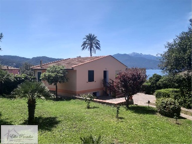 Foto Villa unifamiliare in loc. Scaglieri, Portoferraio Scaglieri di 190 m²