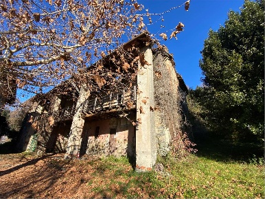 Foto Rustico a Galbiate di 31000 m² con 5 locali in vendita