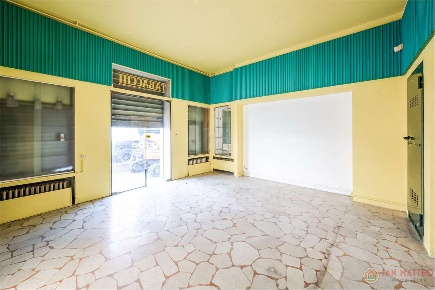 Foto Ufficio in piazza Giuseppe Verdi 10, Finale Emilia Centro di 65 m²