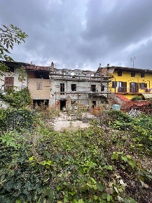 Foto Rustico in via visetti 34, Montanaro di 300 m² con 6 locali in vendita