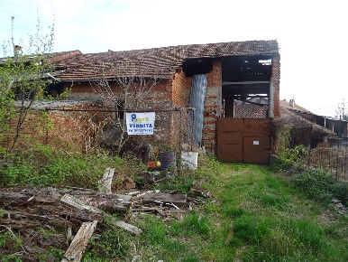 Foto Rustico in via silvio pellico, Montanaro di 150 m² con 5 locali