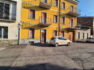 Foto Rustico in Via Palestro, Cislago di 295 m² con 10 locali in vendita