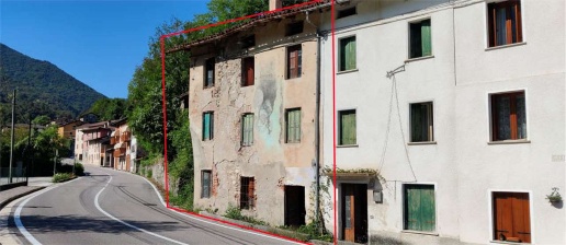Foto Casa indipendente in Piazza Libertà, Posina Centro di 225 m²
