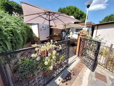 Foto Rustico in via Pineta 70, Cisano sul Neva di 30 m² con 3 locali