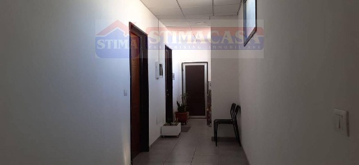 Foto Ufficio a Casoria Centro di 150 m² con 6 locali in affitto
