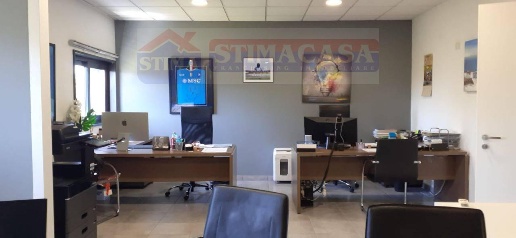Foto Ufficio a Casoria Centro di 150 m² con 6 locali in affitto