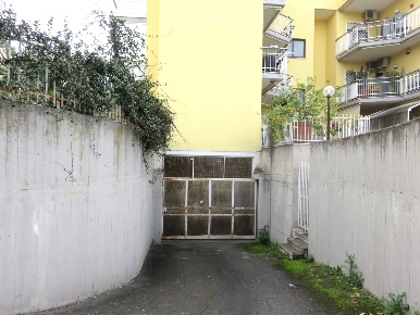 Foto Box in Enea Vico, Roma Giardinetti di 20 m² in vendita
