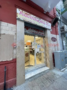 Foto Negozio in Via F. Rismondi 41, Bari Libertà di 117 m² con 4 locali
