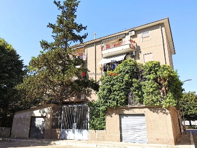 Foto Appartamento in Viale Kennedy 92, Foggia Centro Storico di 100 m²