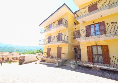 Foto Appartamento in Via Pontoni 36/a, Ateleta di 67 m² con 4 locali