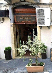 Foto Negozio in Via Palermo 121, Messina di 42 m² con 1 locali in vendita