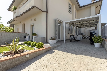 Foto Appartamento in via del Gelsomino, Campi Bisenzio Centro di 78 m²