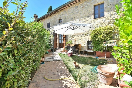 Foto Appartamento in Strada di Lucciana, Casole d'Elsa di 100 m² in vendita
